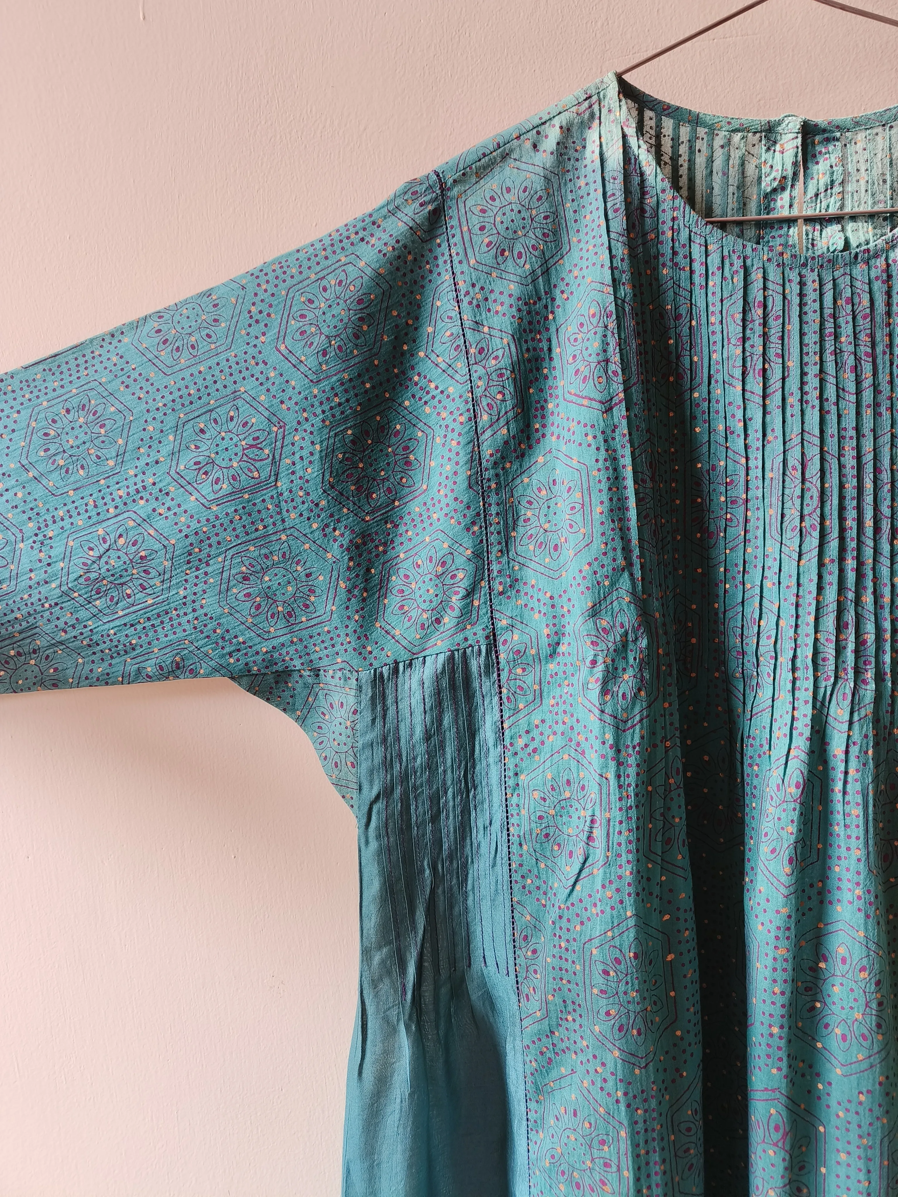 Dona Pin-tucked Kalidar Kurta