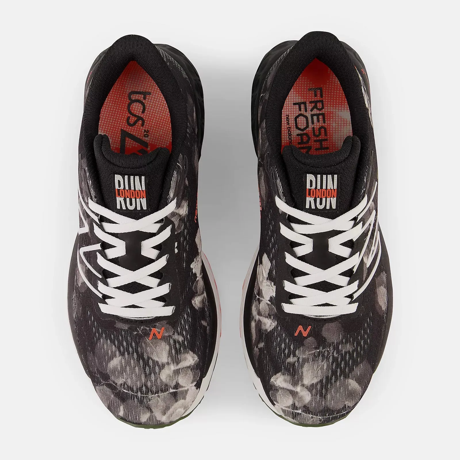 New Balance Women Fresh Foam X 880 V12 Running Shoe (Standard)